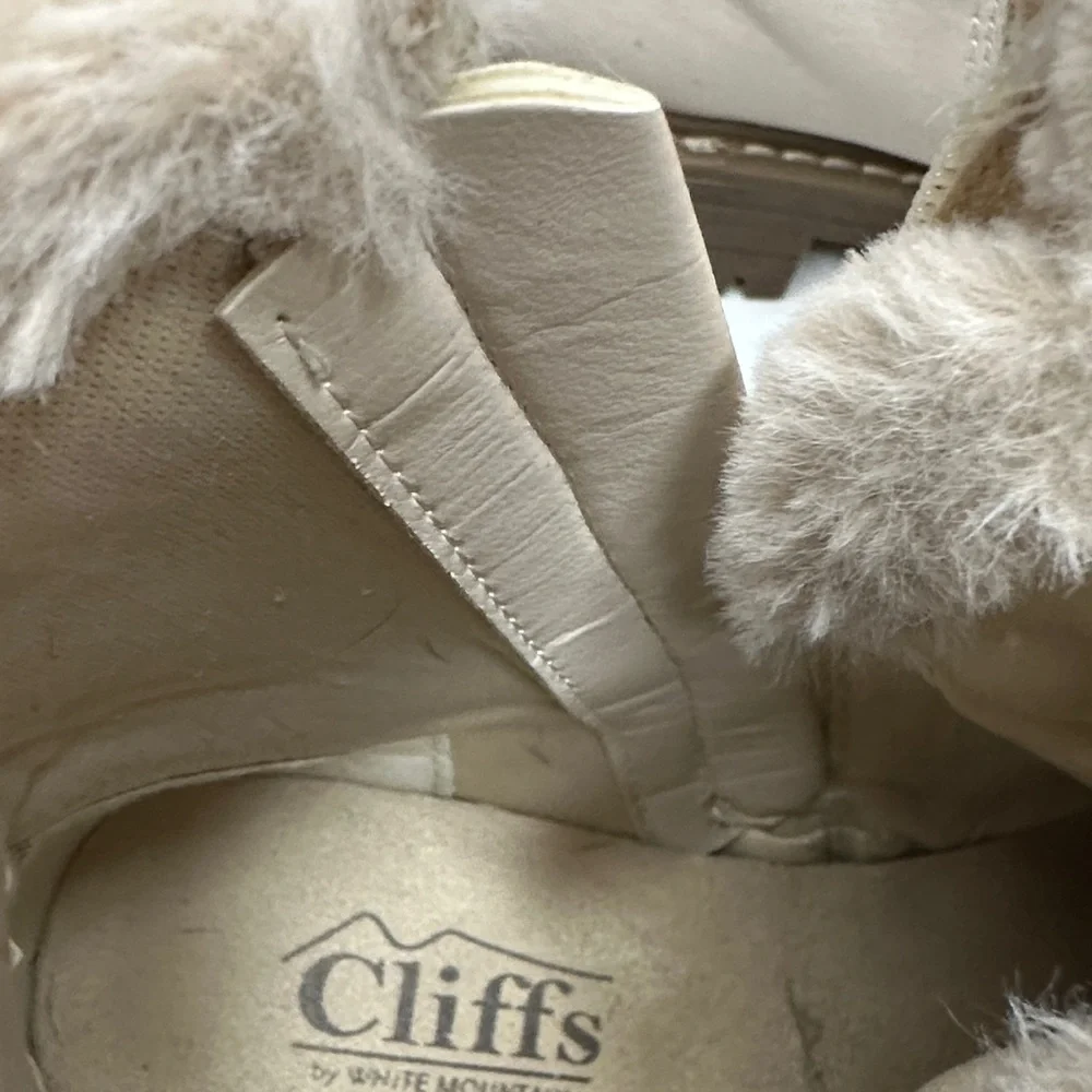 Cliffs by WHITE MOUNTAIN Cream Fur-Lined Winter Boots - Picture 3 of 8